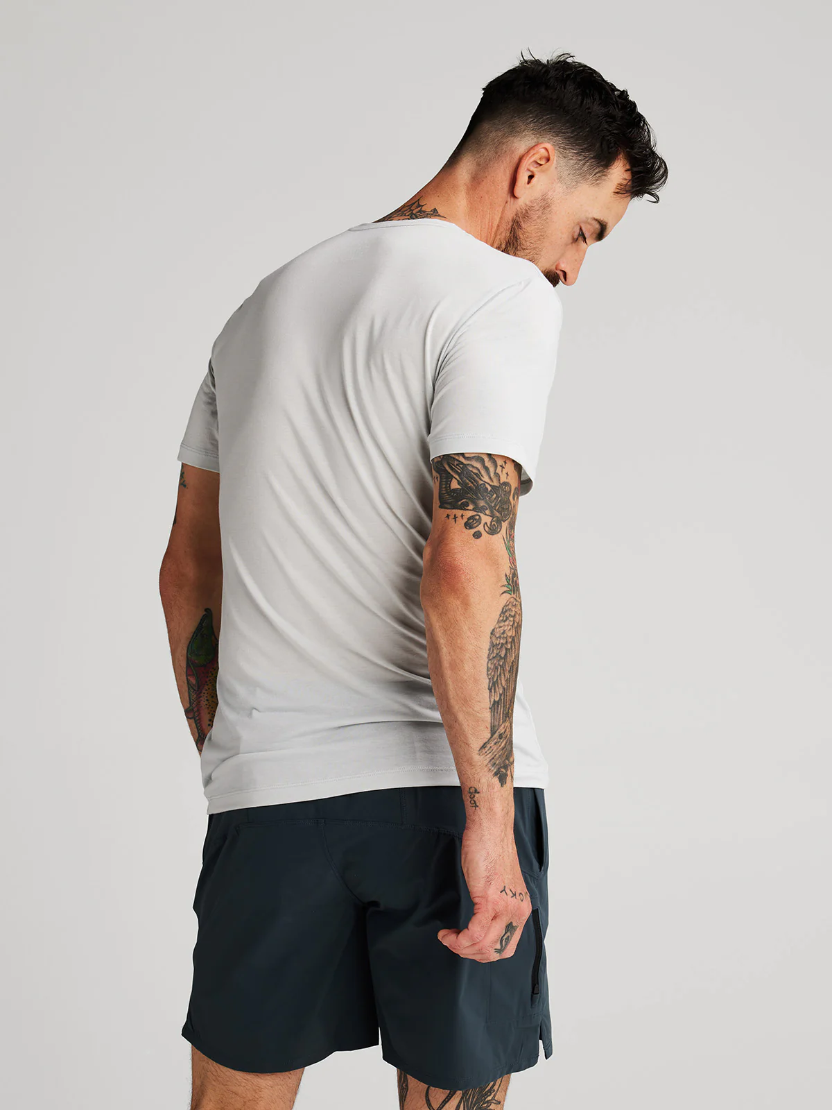 Basis Circle Logo Tee - Image 5